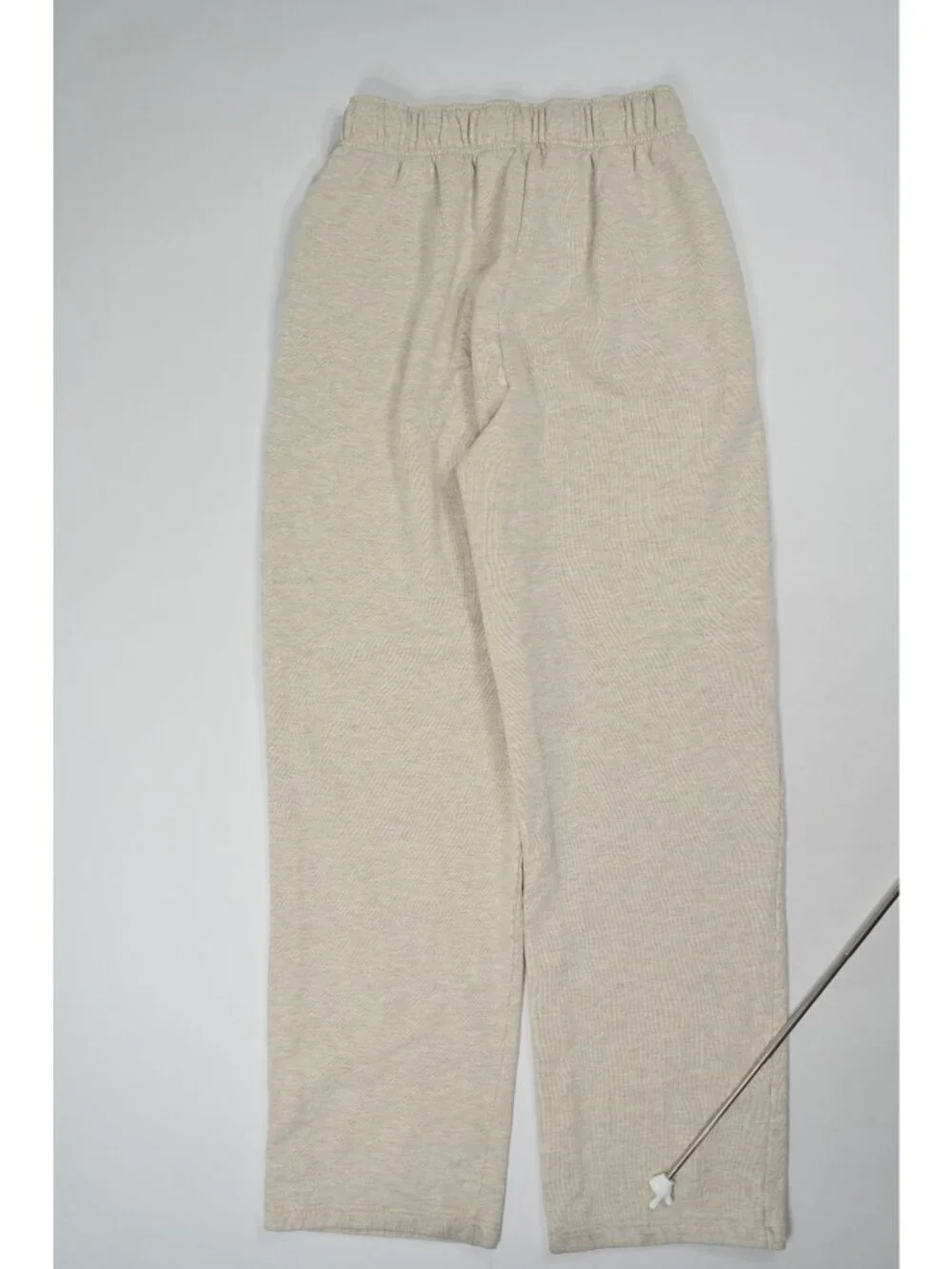 ALO Yoga Accolade Straight Leg Sweatpant in Oatmeal Heather